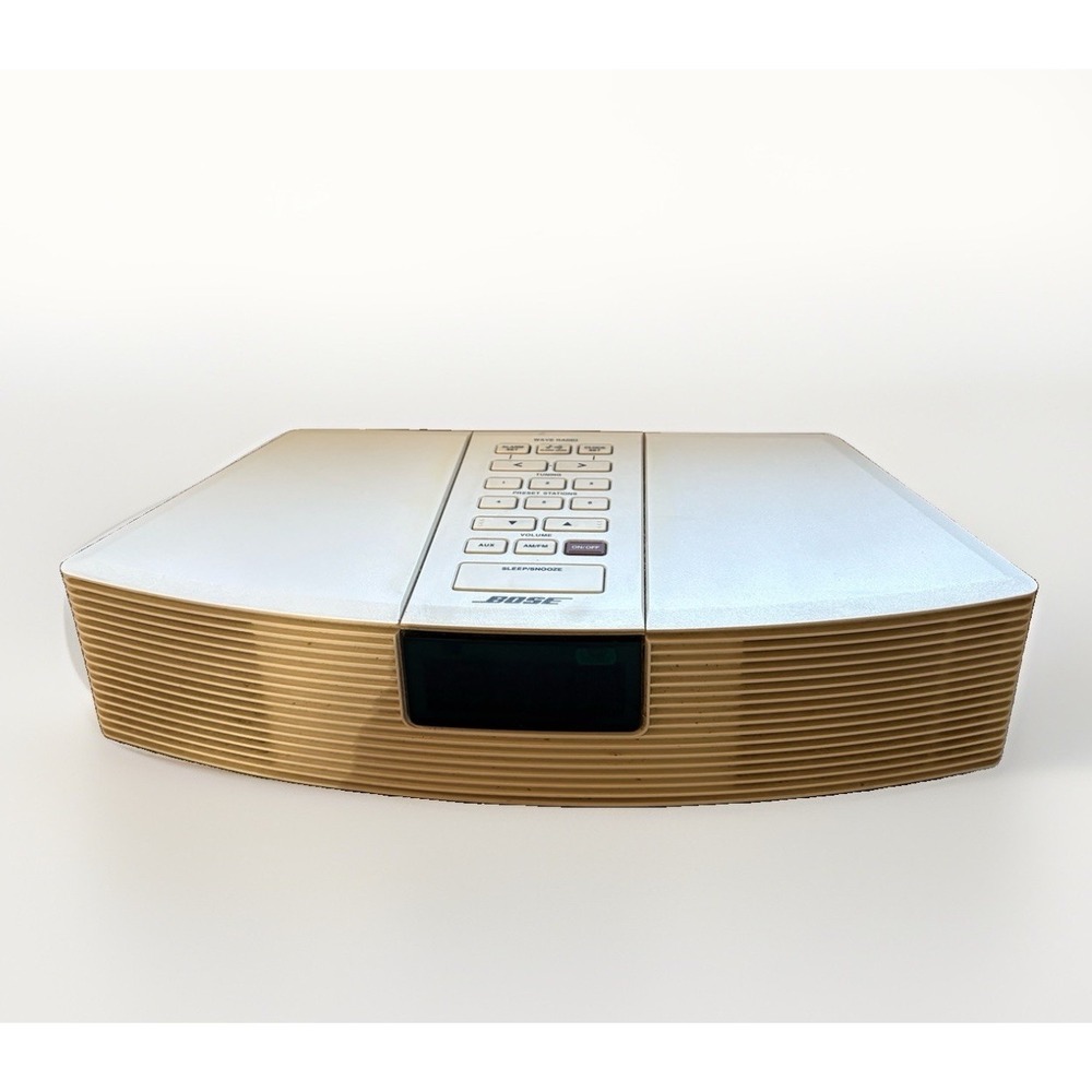Bose Wave Radio AWR1-1W Off White AM/FM-AUX-Alarm  Great Shape - No Remote